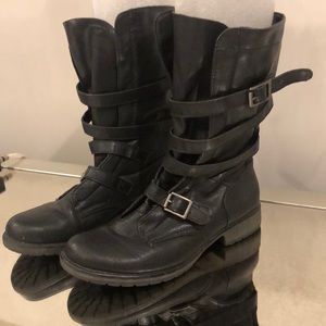 Woman’s moto/combat boots